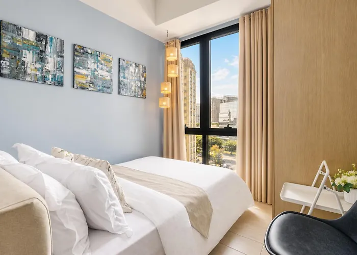 Aparthotel Chateau Toscana By Araneta Suites Mckinley Hill *